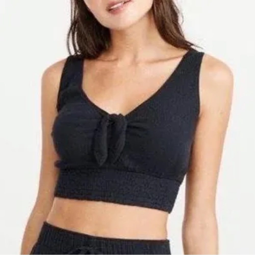 Abercrombie & Fitch black crop top size LARGE